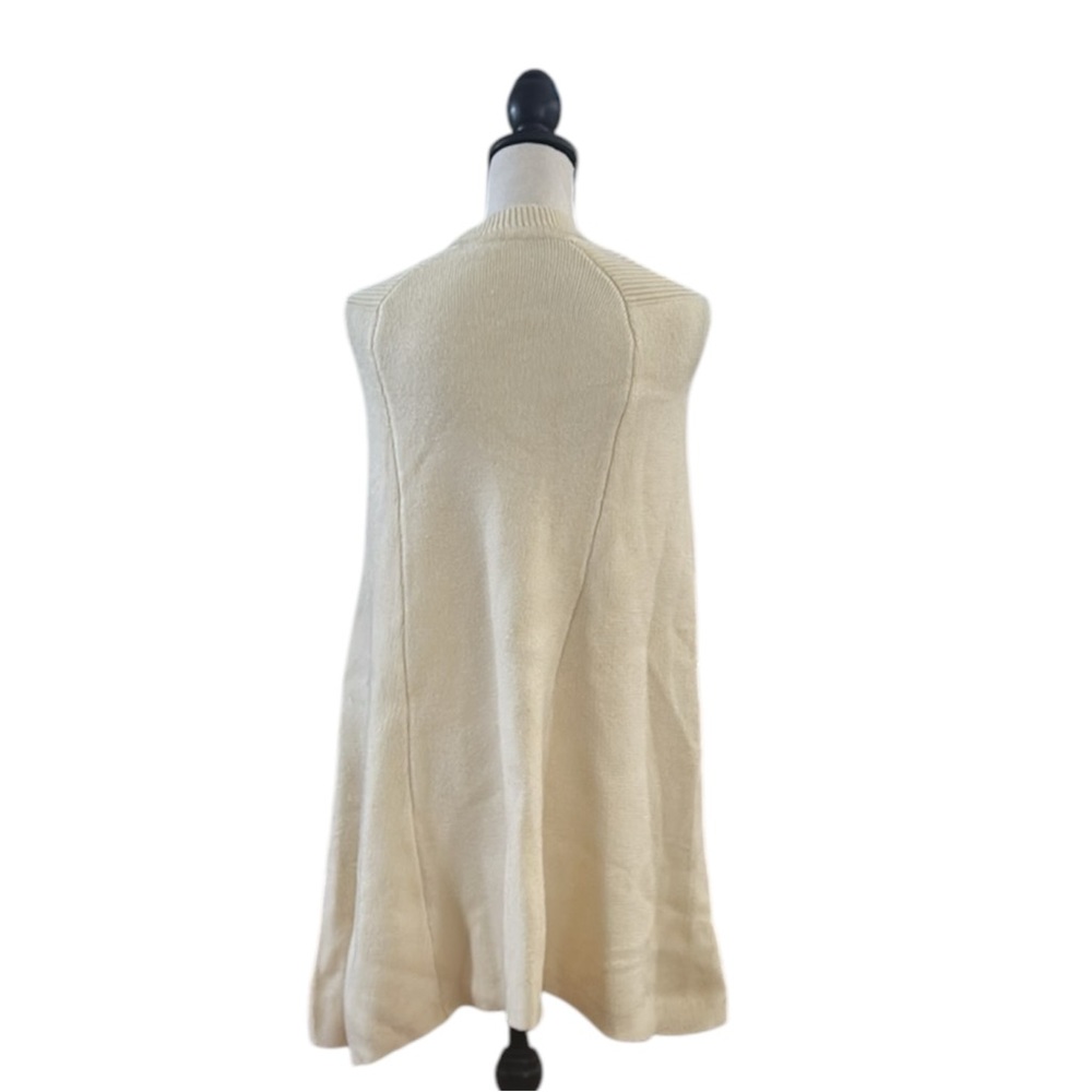 Rib Knit Buttoned Poncho - Picture 2 of 2